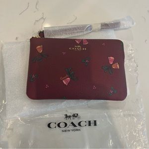 Corner Zip Wristlet With Holiday Bells Print